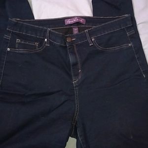 Jeans for plus size woman